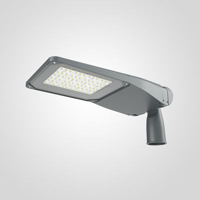 購入 6m ポール高さ LED ストリートライト ミーンウェルドライバーと単一の総重量1万kg オンライン製造